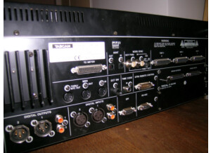Tascam DM-24 (66643)