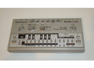 Roland TB-303 (81188)