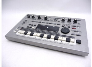 Roland MC-303 (81054)