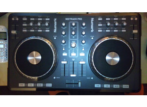 Numark Mixtrack Pro (89748)