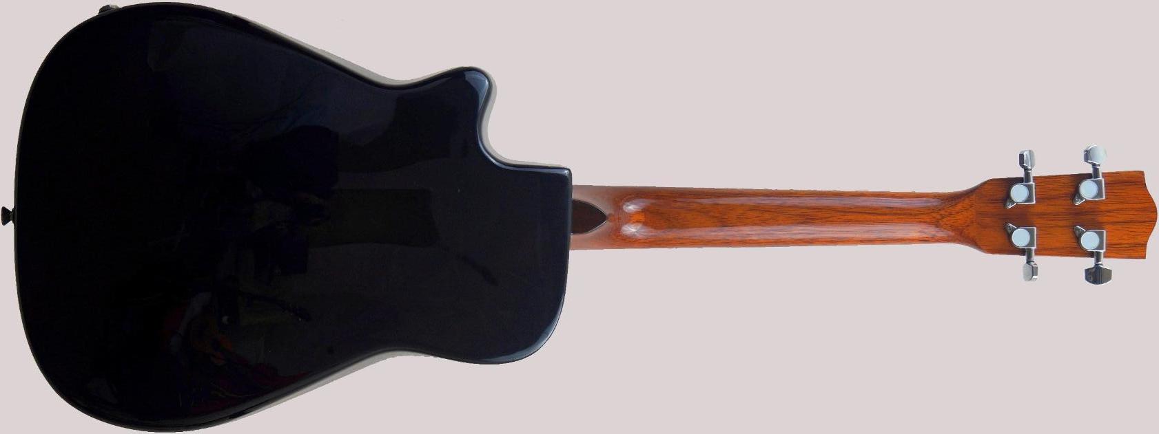 Clearwater Roundback Baritone Ukulele