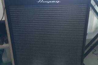 Ampeg PF-800