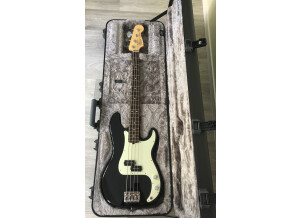 Fender American Professional Precision Bass (64968)