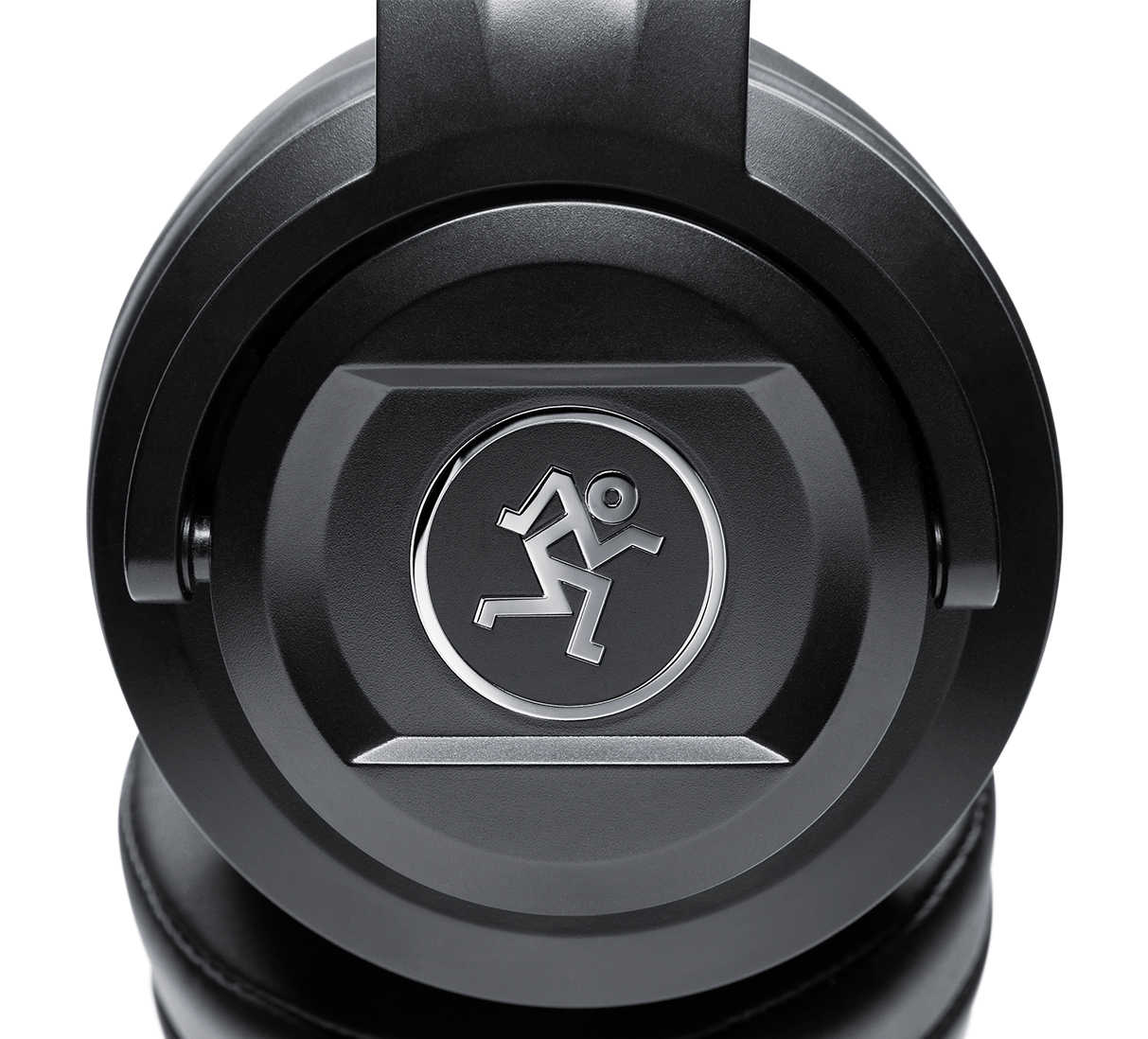 Mackie MC-250 : mc-250_side_web_1961x1098