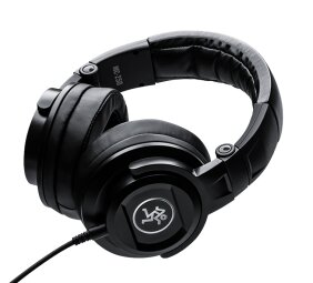 Mackie MC-250 : mc-250_3qtr_alt_web_1961x1098 Mackie MC-250 : mc-250_3qtr_alt_web_1961x1098