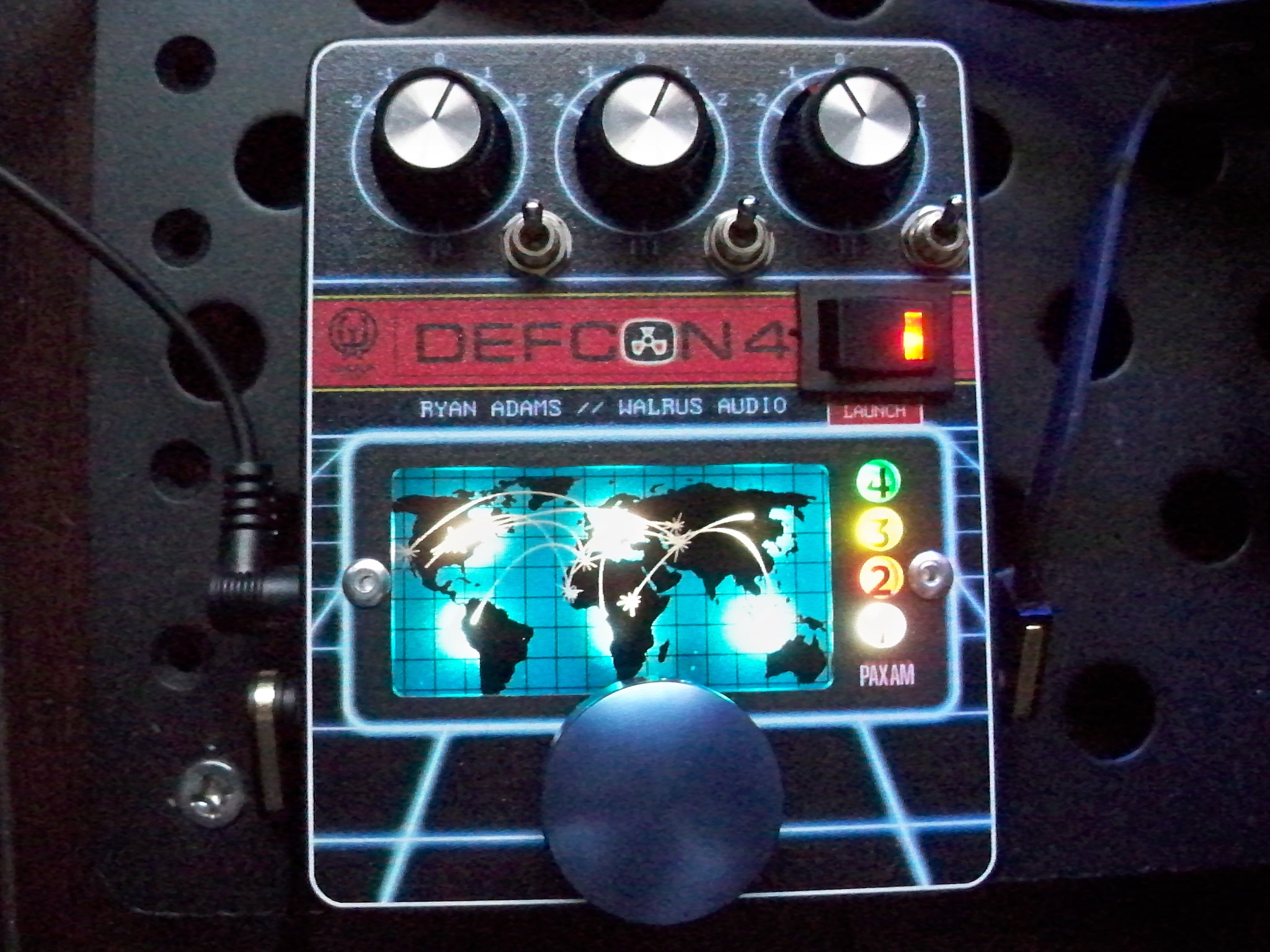 Walrus Audio DEFCON4