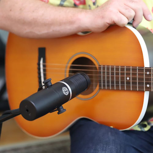 KU5A_Acoustic_Guitar