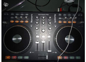 Numark Mixtrack Pro (97820)