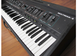 Crumar Multiman S (2002)