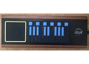02 Joué