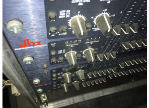 dbx iEQ-31 (23290)