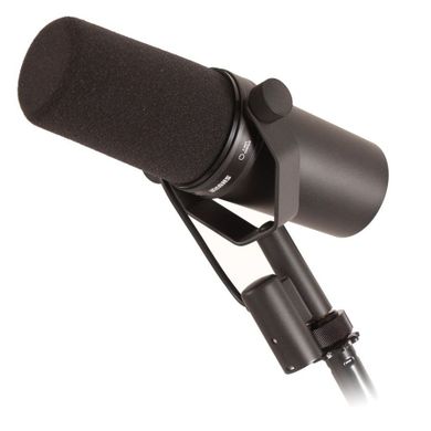 Shure SM7B : https---www.pmtonline.co.uk-media-catalog-product-cache-1-image-900x-9df78eab33525d08d6e5fb8d27136e95-2-0-20-tmpd350