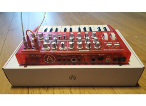 Arturia MicroBrute RED (21396)