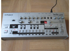 Roland TB-03 (17492)