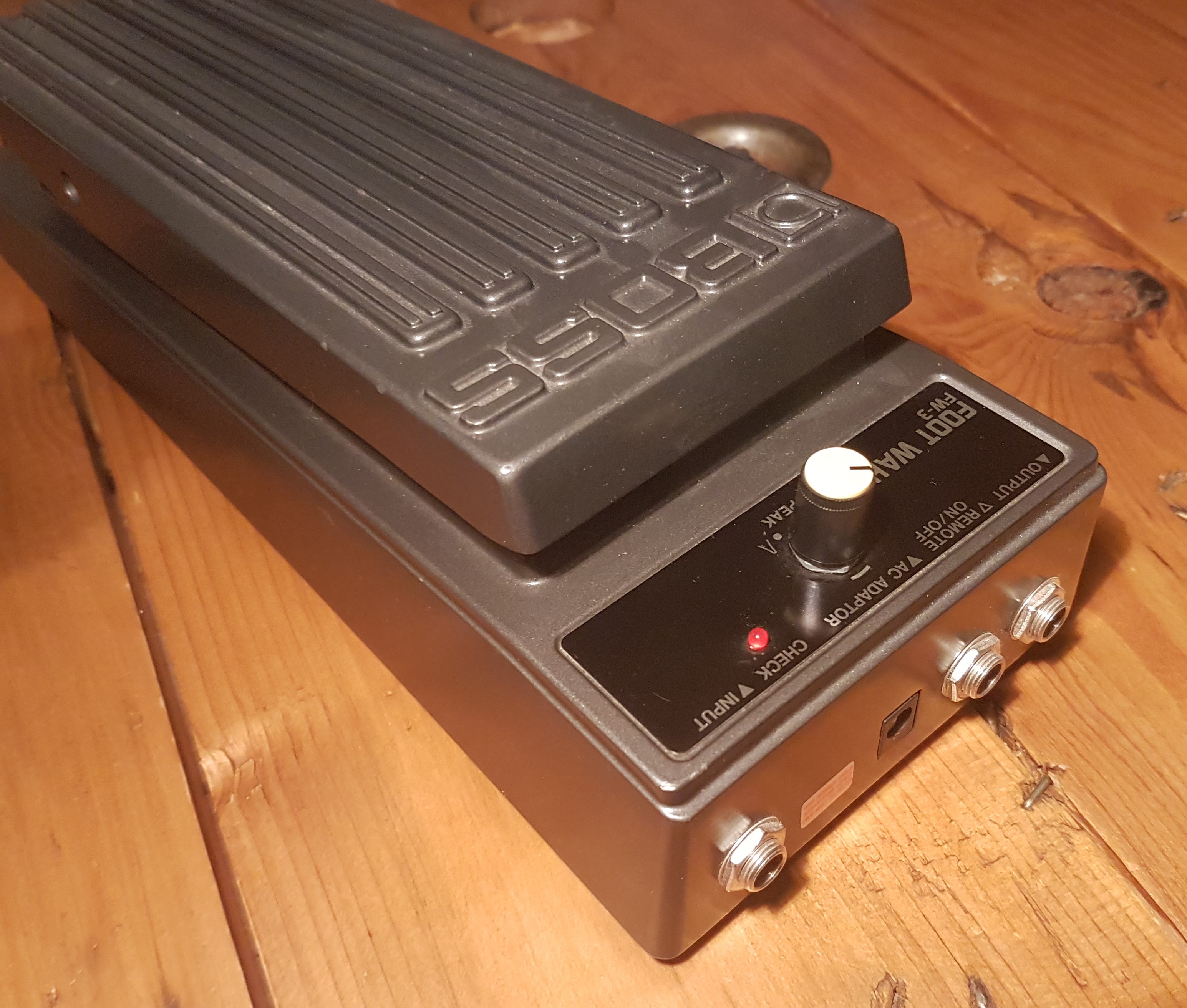 Pictures and images Boss FW-3 Foot Wah - Audiofanzine