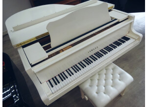 piano BLANC GH1 3