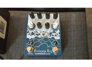 EarthQuaker Devices Avalanche Run (65608)