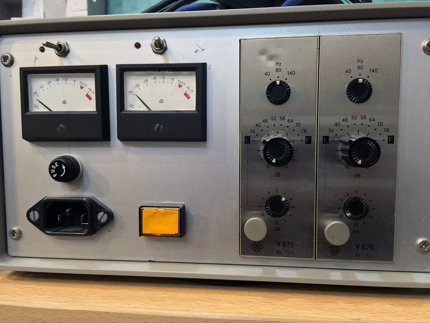 Telefunken / Siemens V676a