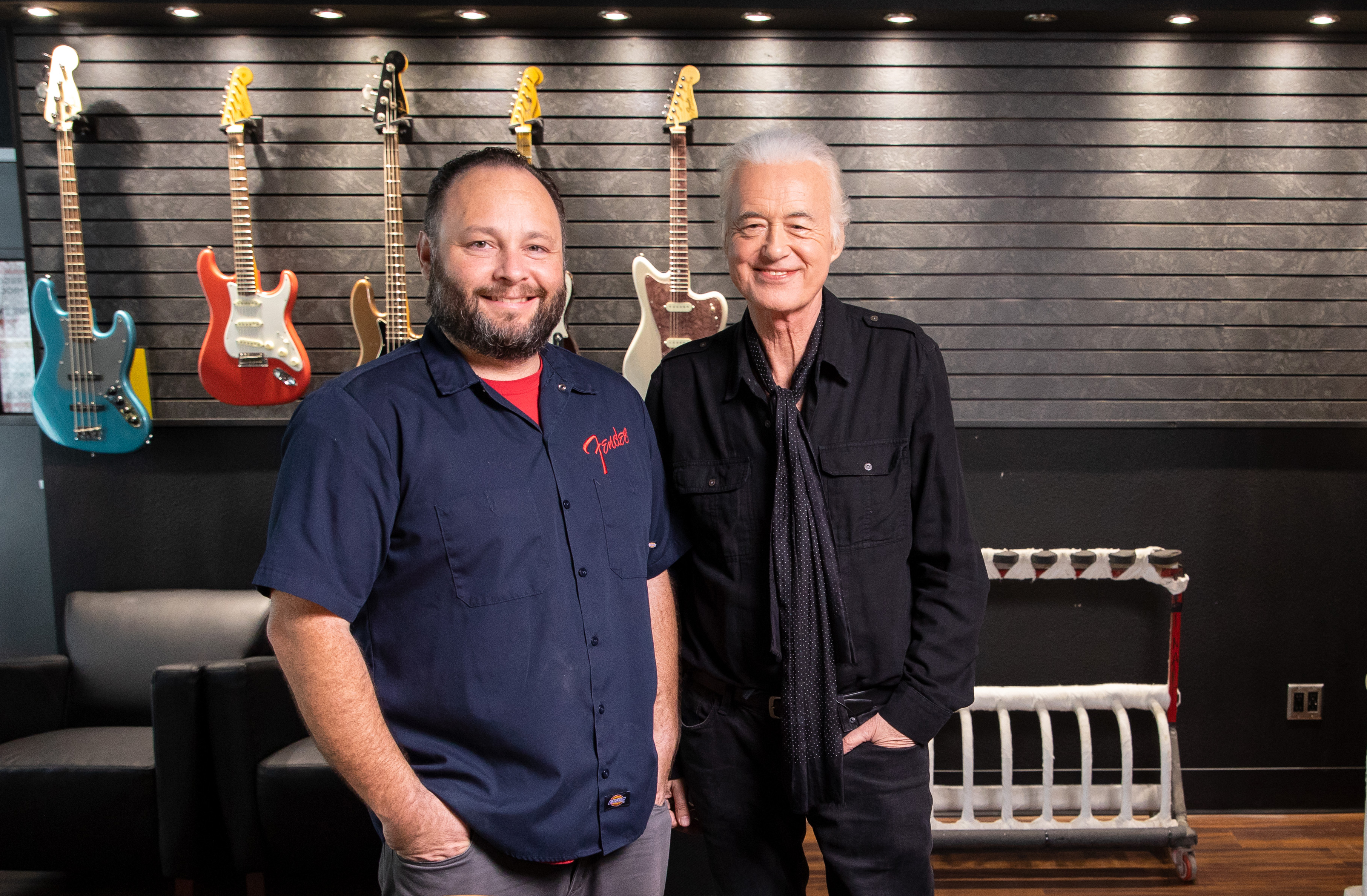 Fender_JimmyPage_Fender Custom Shop Master Builder Paul Waller Factory_9_photocreditfender