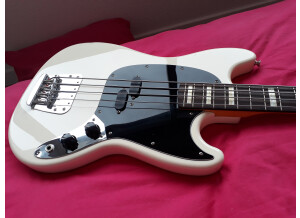 Fender Classic Mustang Bass (44976)