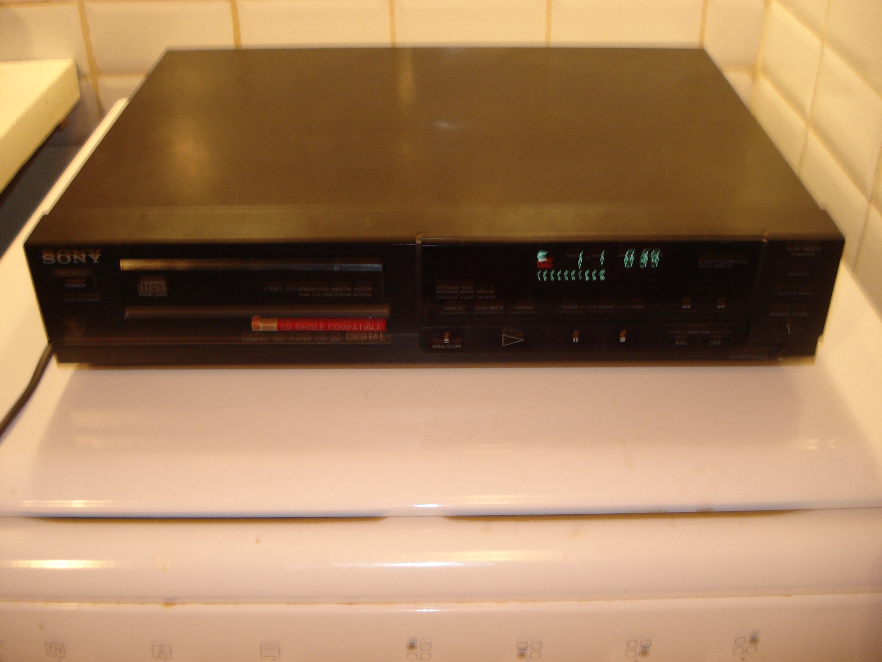 Platine CD SONY CDP 250