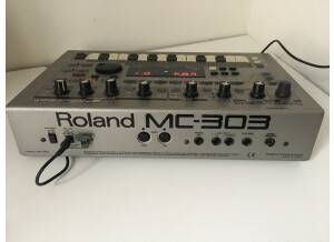 Roland MC-303 (46960)