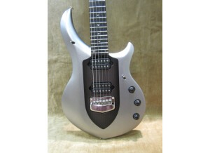 musicman-majesty1