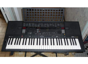 Yamaha PSR-SQ16 (54982)