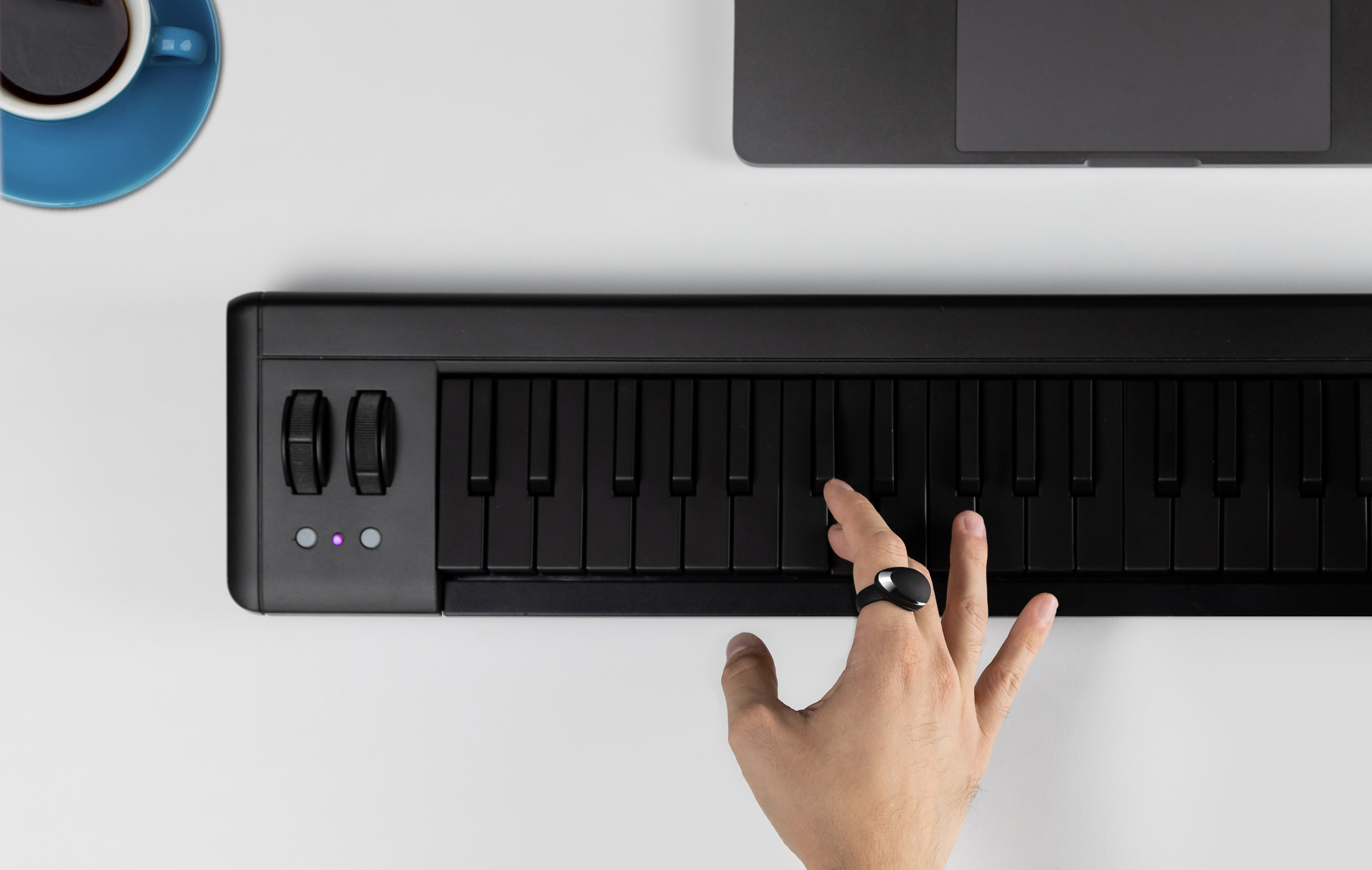 studio-page-enhancia