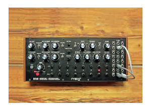 Moog Music DFAM (Drummer From Another Mother) (61796)