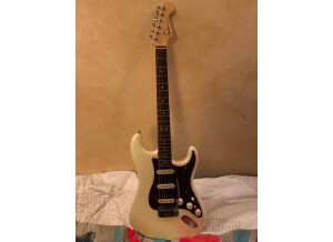 Fender American Elite Stratocaster HSS Shawbucker (63101)