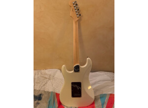 Fender American Elite Stratocaster HSS Shawbucker (90100)