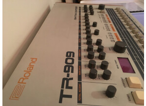 Roland TR-909 (59877)