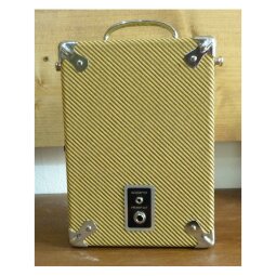 Pignose Legendary 7-100 - Tweed Edition : ampli-pignose-legendary-7-100-tweed-edition Rear Pignose Legendary 7-100 - Tweed Edition : ampli-pignose-legendary-7-100-tweed-edition Rear