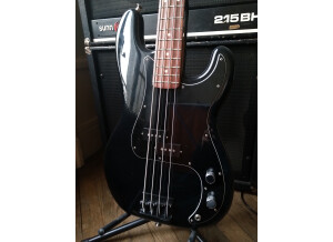 Fender PB70-70US (94167)