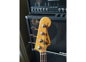 Fender PB70-70US