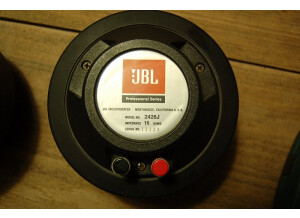 JBL 2426J