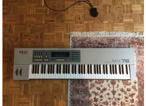 Akai S1000 (952)