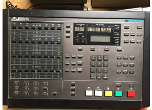 Akai S1000 (43103)