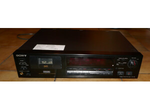 Sony DTC-690 (11641)