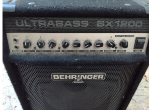 Behringer Ultrabass BX1200 (34992)