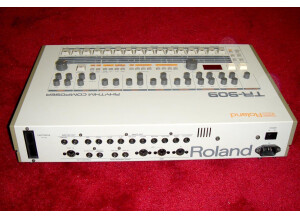 Roland TR-909 (12125)