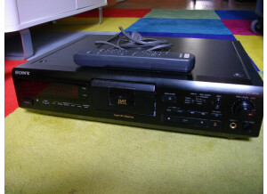 Sony DTC-ZE700 (25146)