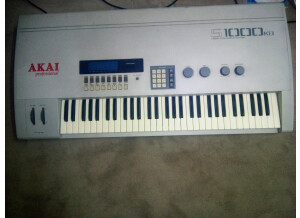 Akai S1000KB (17383)