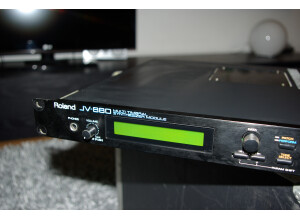 Roland JV-880 (32376)