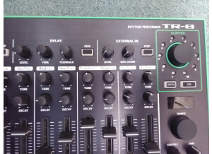 Roland TR-8 (9387)
