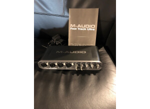 M-Audio Fast Track Ultra (23440)