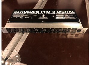 Behringer Ultragain Pro-8 Digital ADA8000 (92058)