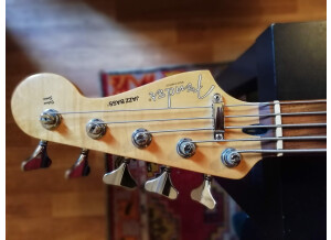 Fender Deluxe Active Jazz Bass V [1998-2004] (30632)