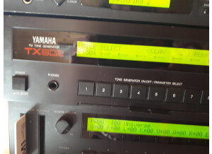 Yamaha TX802 (42177)